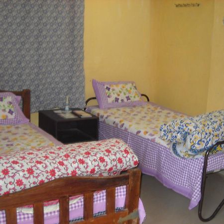 Nadya Homestay For Female & Family Divisione di Divisione di Jaipur Esterno foto