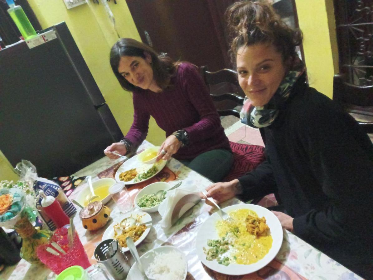 Nadya Homestay For Female & Family Divisione di Divisione di Jaipur Esterno foto
