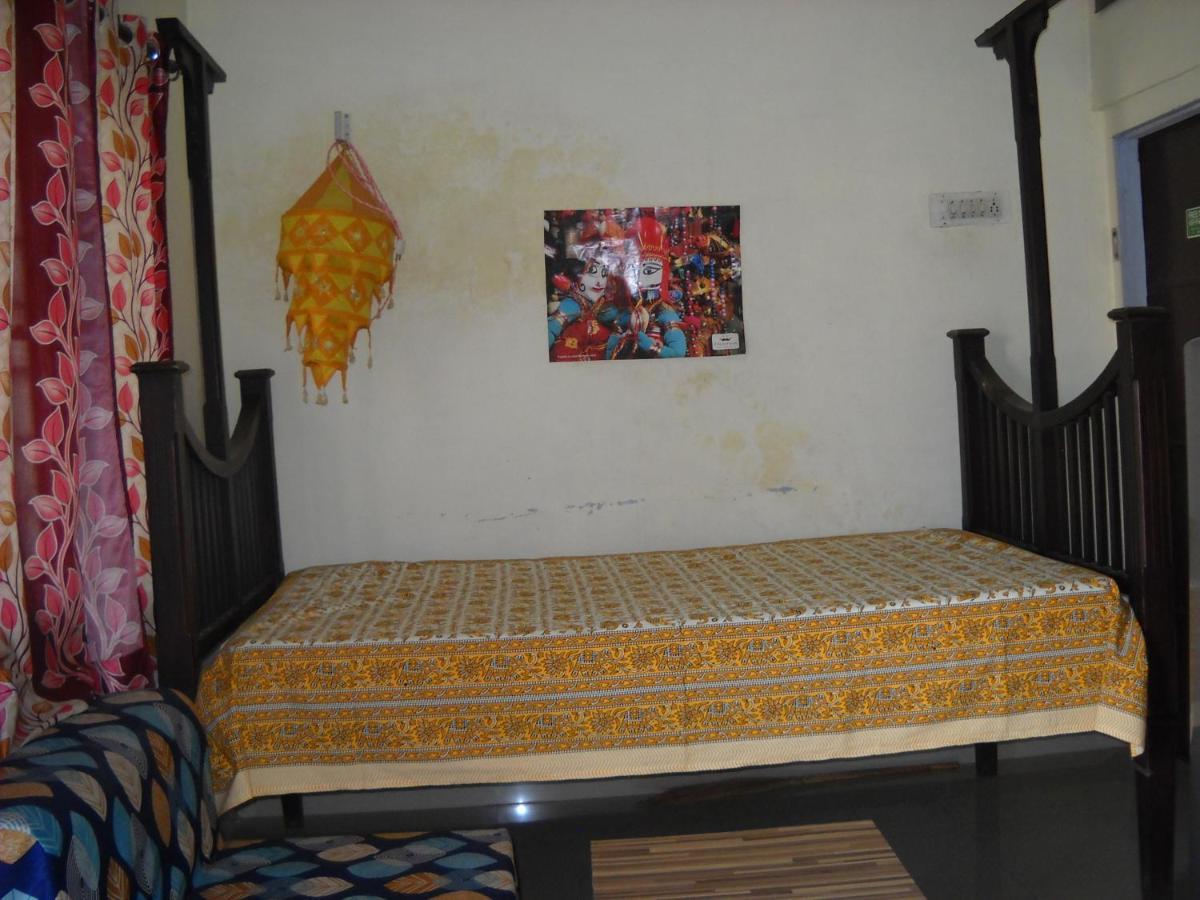 Nadya Homestay For Female & Family Divisione di Divisione di Jaipur Esterno foto