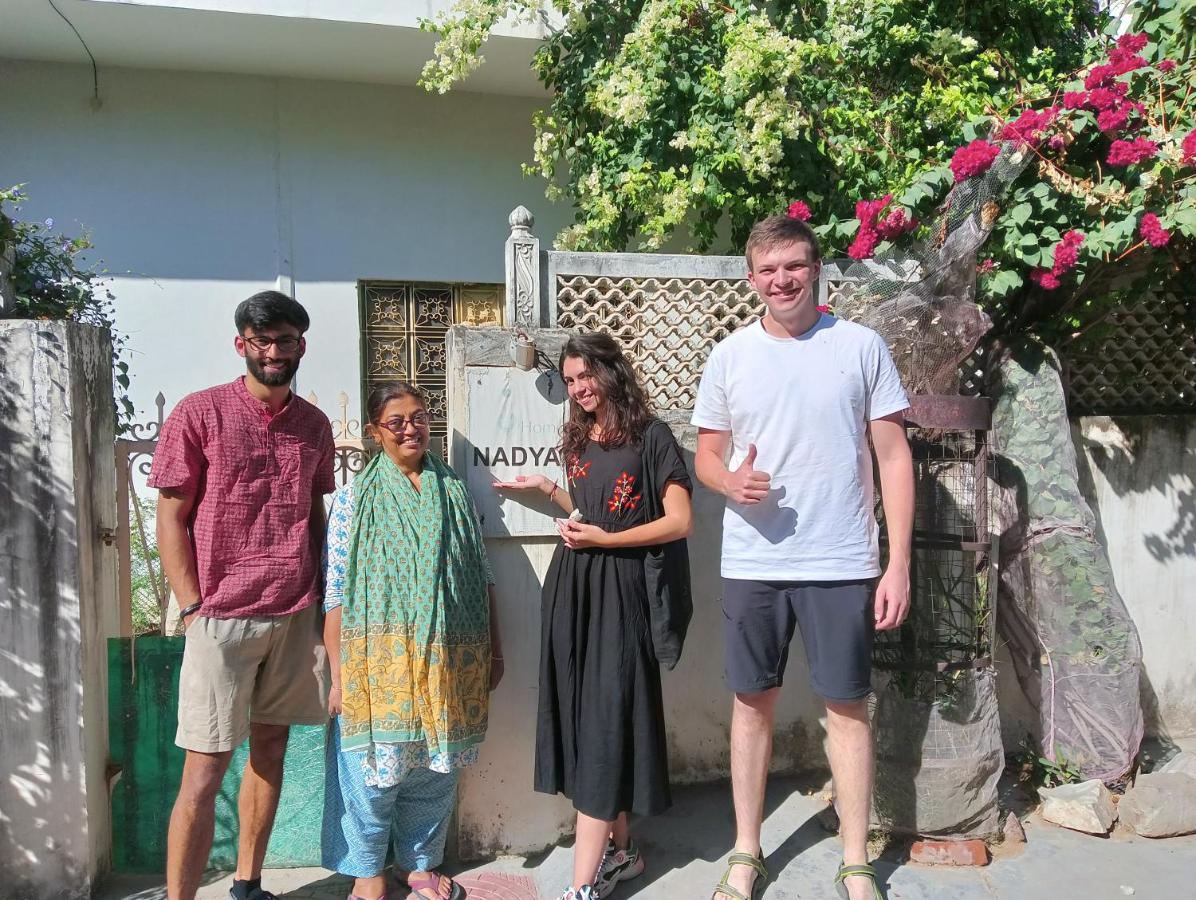 Nadya Homestay For Female & Family Divisione di Divisione di Jaipur Esterno foto