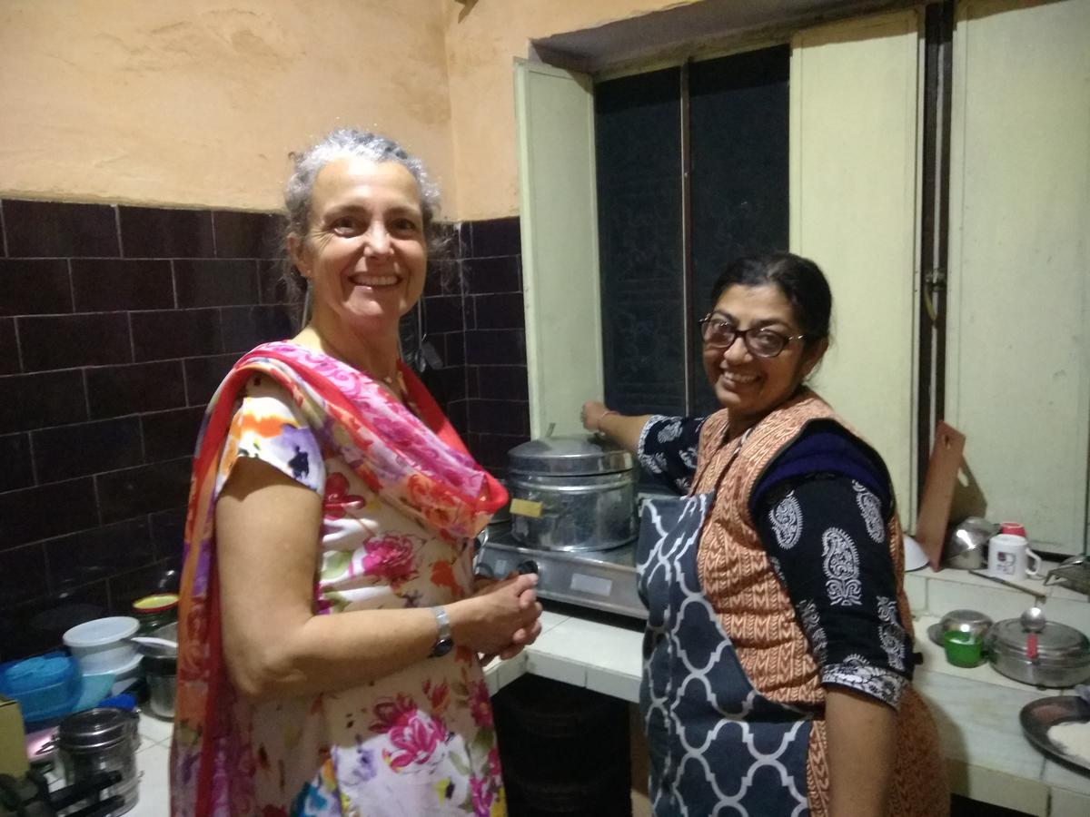 Nadya Homestay For Female & Family Divisione di Divisione di Jaipur Esterno foto