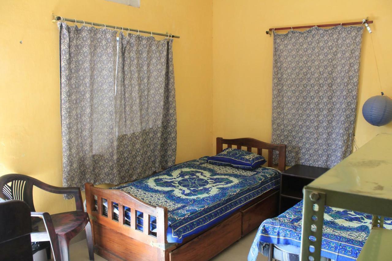 Nadya Homestay For Female & Family Divisione di Divisione di Jaipur Esterno foto