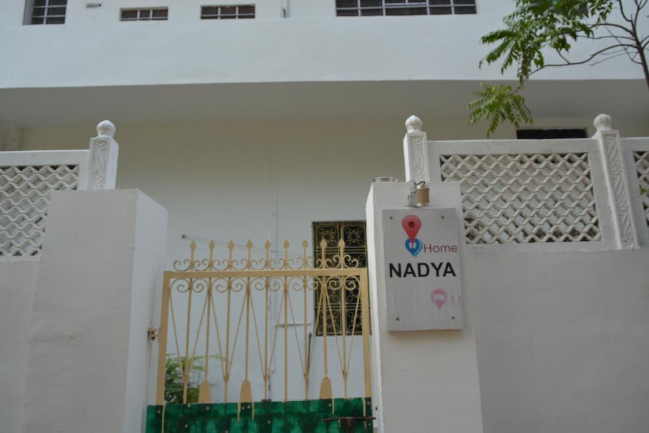 Nadya Homestay For Female & Family Divisione di Divisione di Jaipur Esterno foto
