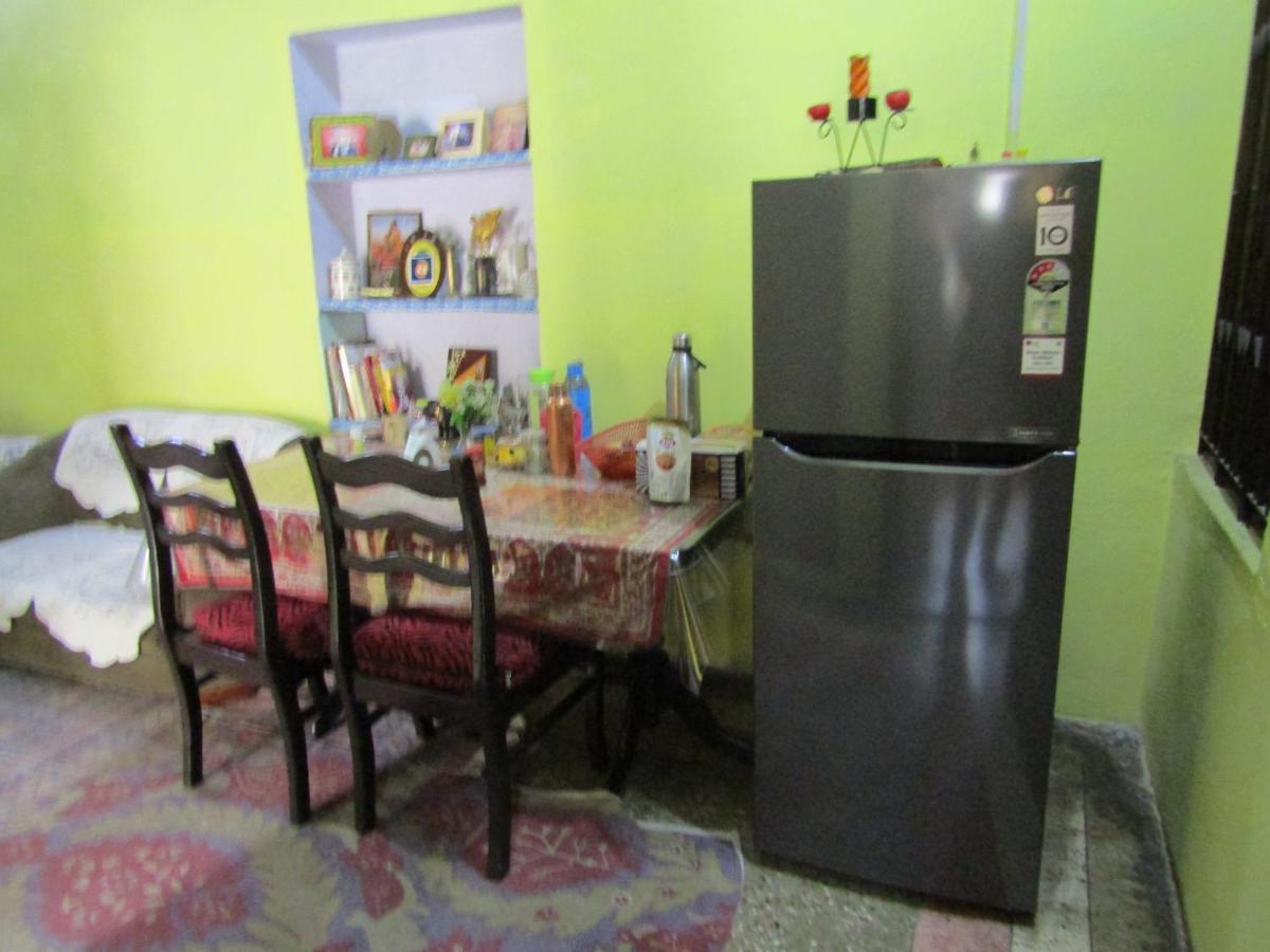 Nadya Homestay For Female & Family Divisione di Divisione di Jaipur Esterno foto
